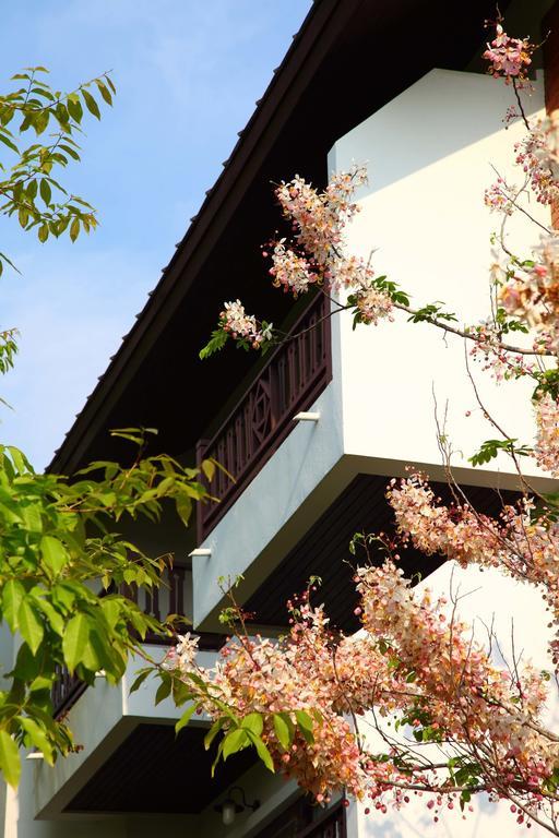 Korat Resort Hotel Nakhonratcsaszima Szoba fotó